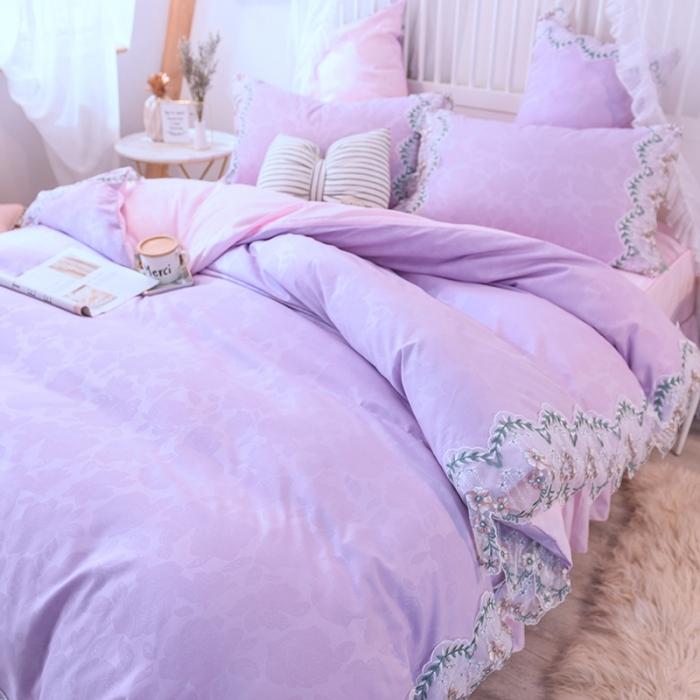 91家纺网 家纺一手货源 找家纺 绒世界 2021新品玫瑰秘密系列四件套床裙款玫瑰秘密-紫粉