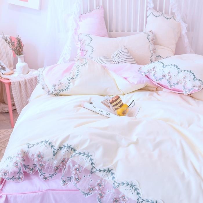 91家纺网 家纺一手货源 找家纺 绒世界 2021新品玫瑰秘密系列四件套床裙款玫瑰秘密-粉白