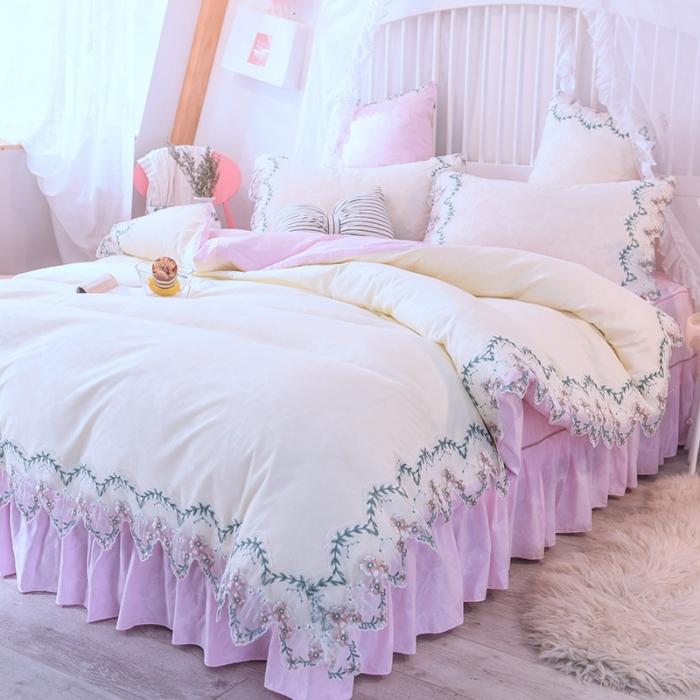 91家纺网 家纺一手货源 找家纺 绒世界 2021新品玫瑰秘密系列四件套床裙款玫瑰秘密-粉白