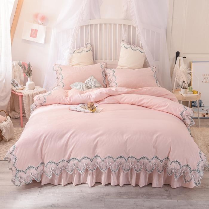 91家纺网 家纺一手货源 找家纺 （总）绒世界 2021新品玫瑰秘密系列四件套床裙款