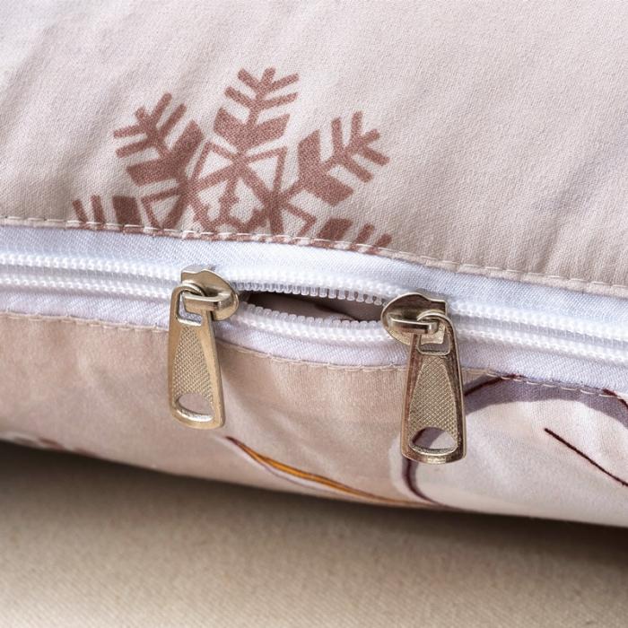 91家纺网 家纺一手货源 找家纺 宝马家纺 2022年精梳棉抱枕被 流氓兔