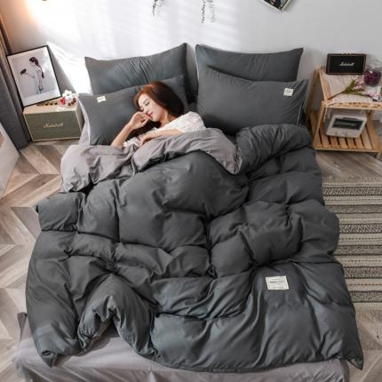 91家纺网 家纺一手货源 找家纺 花伞家居 加厚磨毛贴边四件套 深灰+浅灰