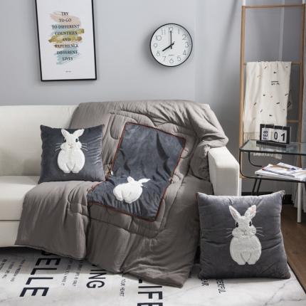 91家纺网 家纺一手货源 找家纺 （总）宝马家纺 2022意大利绒贴布绣抱枕被