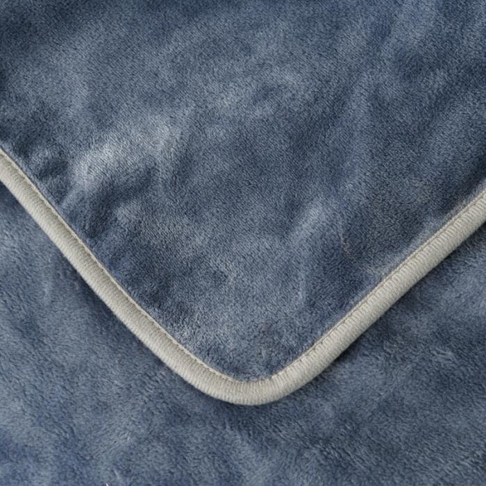 91家纺网 家纺一手货源 找家纺 宝马家纺 2022宝宝绒欧式抱枕毯 黑白世界