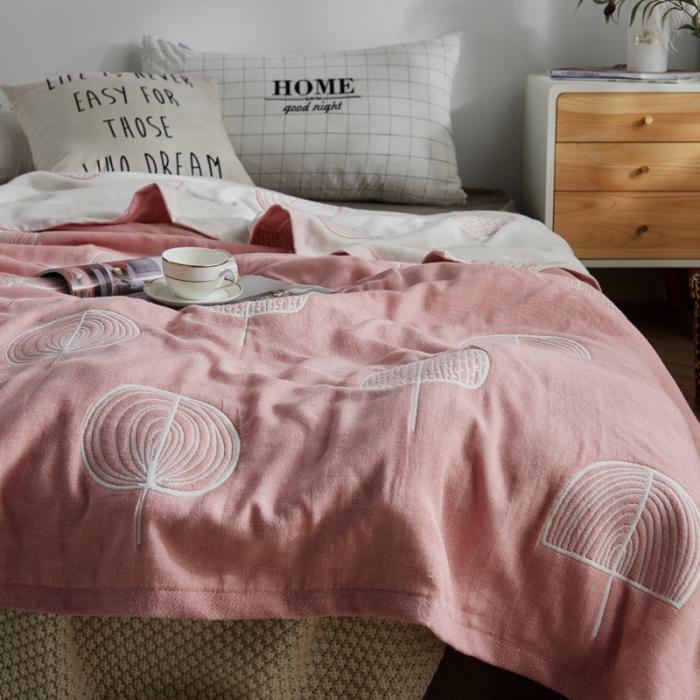 91家纺网 家纺一手货源 找家纺 朴尔 五层毛巾被薄款夏被纱布被子盖毯空调被全棉 抽象树-粉