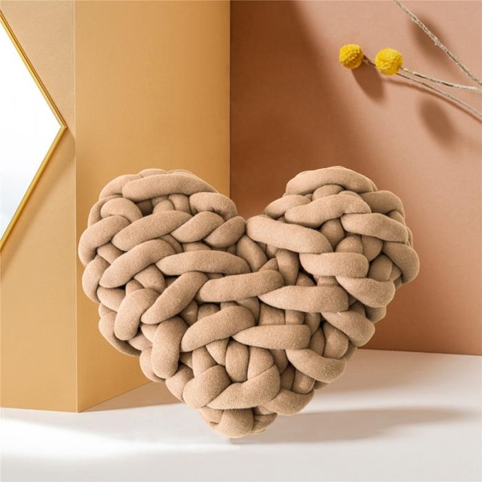 91家纺网 家纺一手货源 找家纺 暖绵绵 新品哈特打结爱心抱枕针织靠枕抱枕靠垫 卡其色