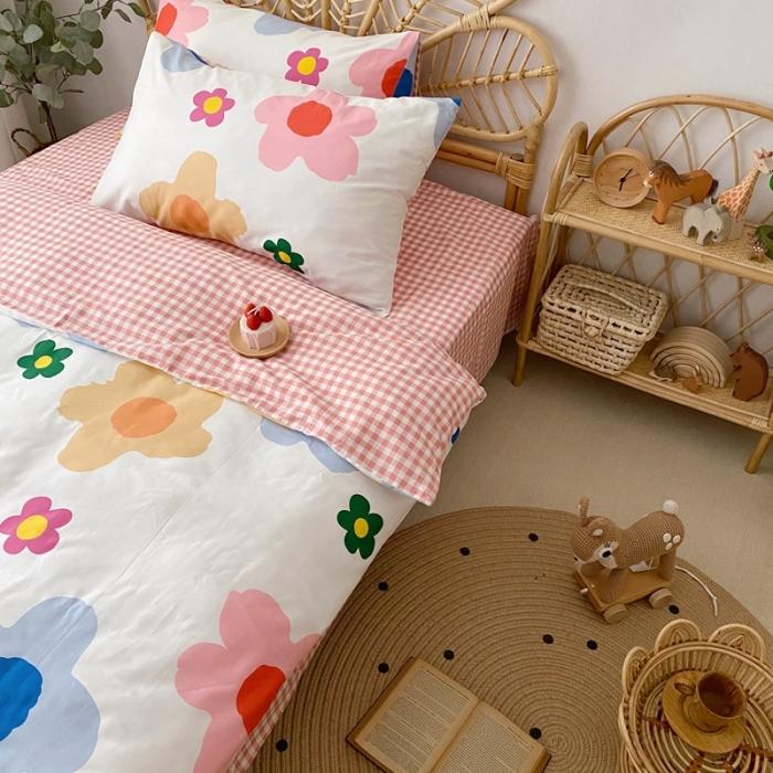 91家纺网 家纺一手货源 找家纺 星期八 2020新款13372全棉四件套 涂鸦花朵