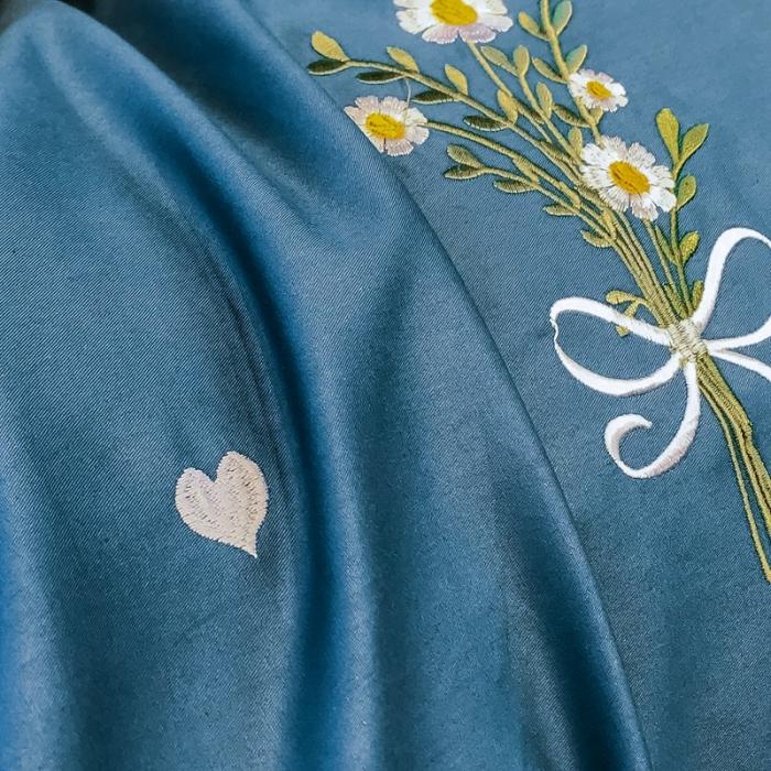 91家纺网 家纺一手货源 找家纺 眠帛家居 2020全棉绣花小清新四件套 麦卉月光蓝