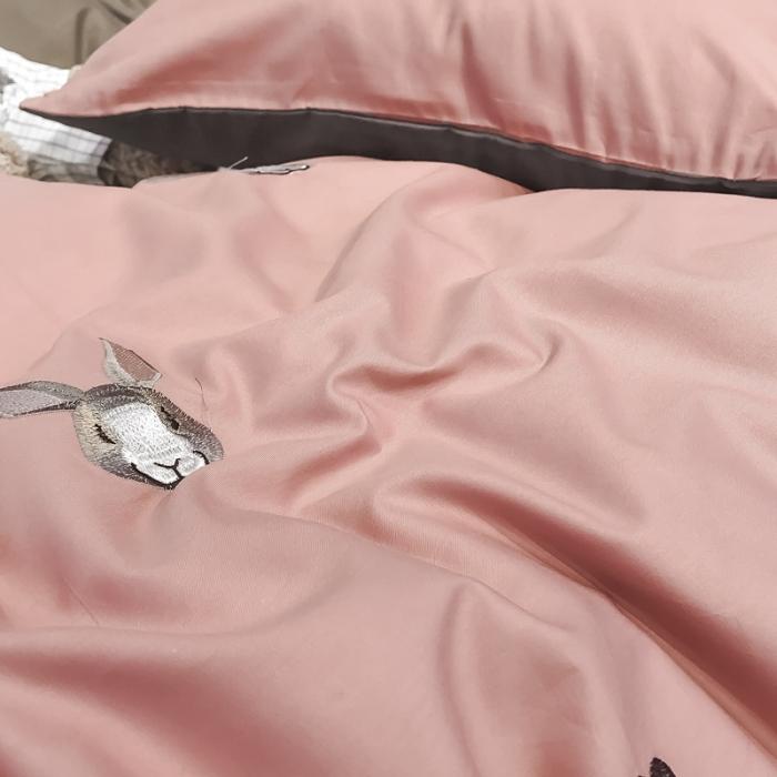 91家纺网 家纺一手货源 找家纺 眠帛家居 2020全棉绣花小清新四件套 伊凌豆沙