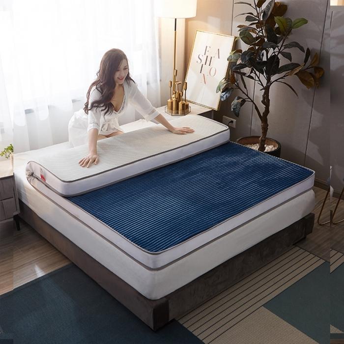 91家纺网 家纺一手货源 找家纺 欣罗兰垫业 2022三明治针织记忆棉床垫 纯蓝