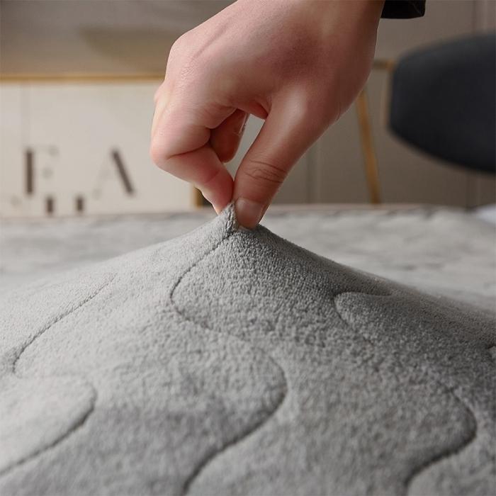 91家纺网 家纺一手货源 找家纺 欣罗兰垫业 2022三明治针织记忆棉床垫 法兰绒波浪灰