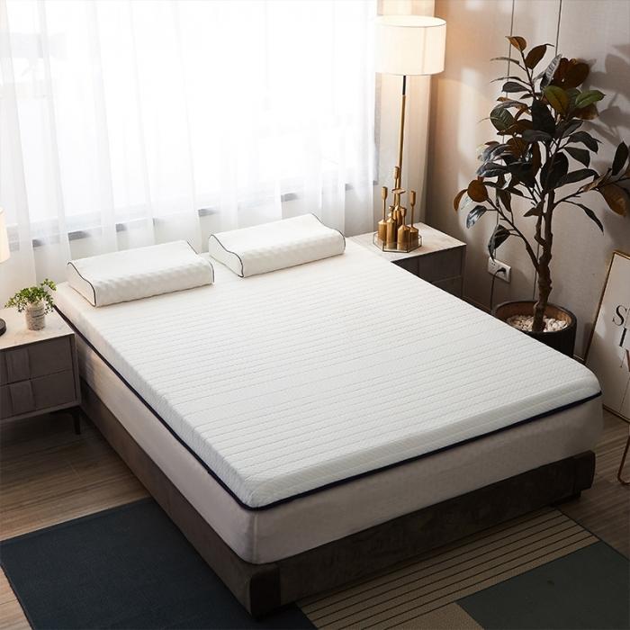 91家纺网 家纺一手货源 找家纺 欣罗兰垫业 2022三明治针织记忆棉床垫 繁茂白