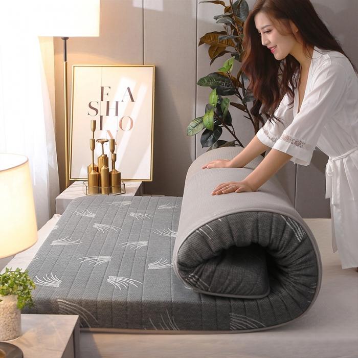 91家纺网 家纺一手货源 找家纺 欣罗兰垫业 2022三明治针织记忆棉床垫 繁茂灰