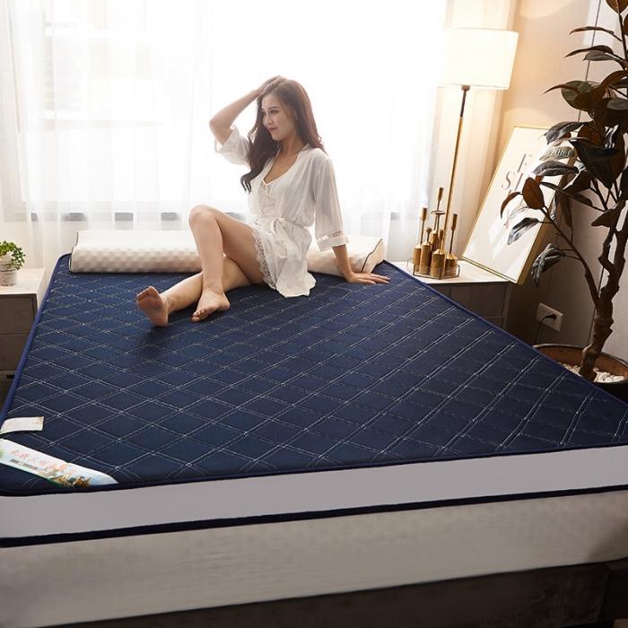 91家纺网 家纺一手货源 找家纺 欣罗兰垫业 2022三明治针织记忆棉床垫 斜纹蓝