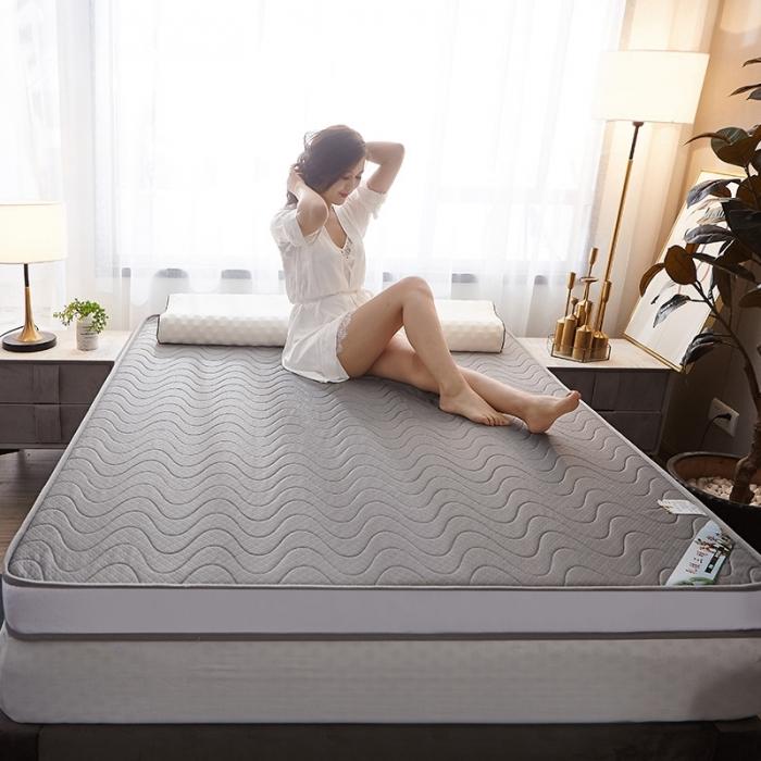 91家纺网 家纺一手货源 找家纺 欣罗兰垫业 2022三明治针织记忆棉床垫 针织棉波浪灰