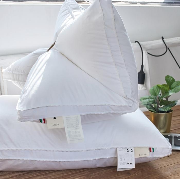 91家纺网 家纺一手货源 找家纺 方回家纺 80S纯棉贡缎立体枕芯