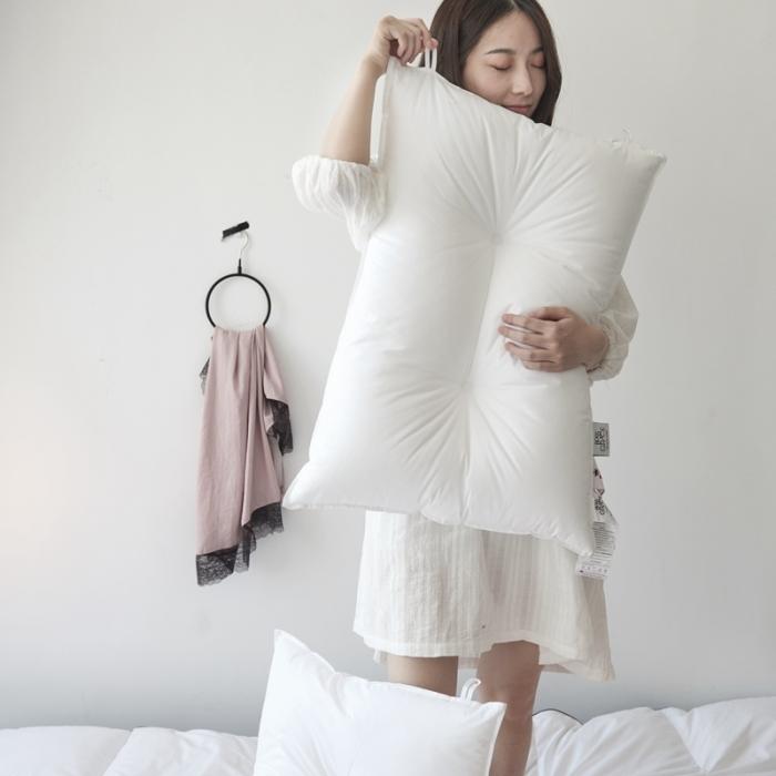 91家纺网 家纺一手货源 找家纺 方回家纺 2018新款纯棉云柔枕48*74cm