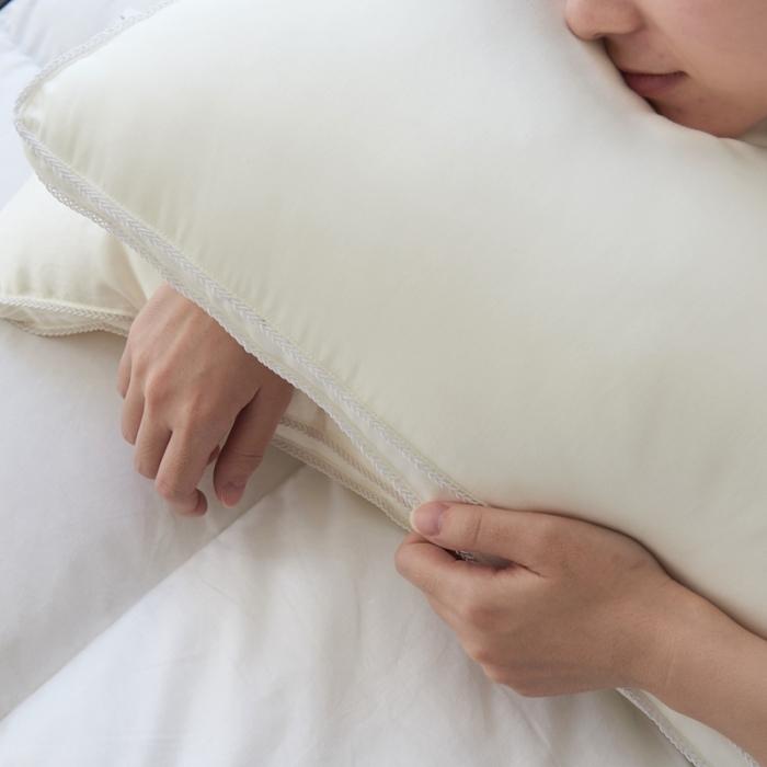 91家纺网 家纺一手货源 找家纺 方回家纺牛奶纤维枕芯成人正品酒店羽丝绒护颈枕头单人学生