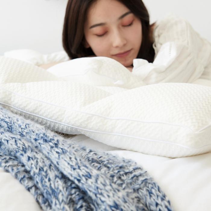 91家纺网 家纺一手货源 找家纺 方回 2022新款立体针织绒五分区枕48*74cm