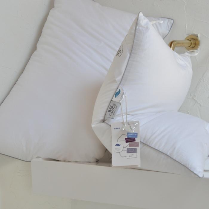91家纺网 家纺一手货源 找家纺 方回 2022新款七星级酒店枕