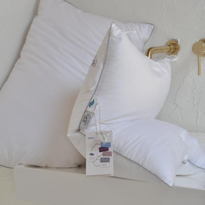 91家纺网 家纺一手货源 找家纺 方回 2022新款七星级酒店枕