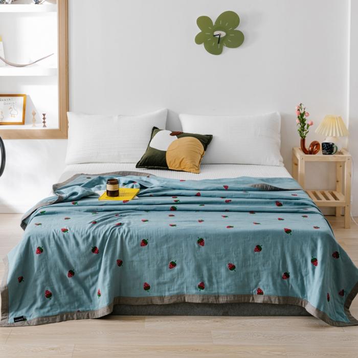 91家纺网 家纺一手货源 找家纺 朴尔植物印染全棉纱布毛巾被可机洗床单双人休闲盖毯夏被草莓-兰