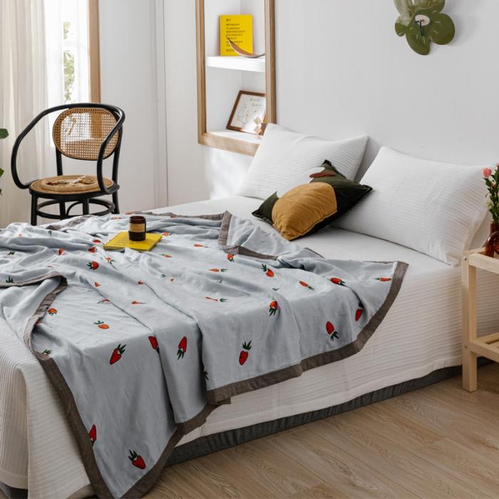 91家纺网 家纺一手货源 找家纺 朴尔植物印染全棉纱布毛巾被可机洗床单双人休闲盖毯夏被胡萝卜灰