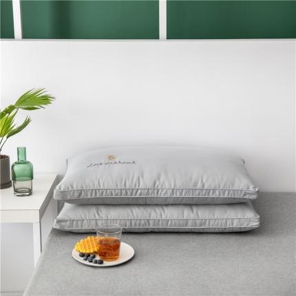 91家纺网 家纺一手货源 找家纺 头等舱 2022全棉绣花大豆立体枕芯一只蜜语大豆枕灰