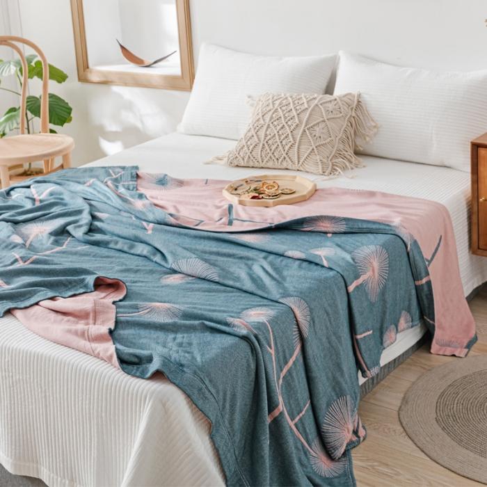 91家纺网 家纺一手货源 找家纺 朴尔 2020年新款冰感竹纤维毛巾被 漫舞-粉绿色