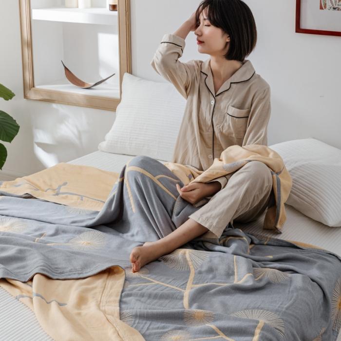 91家纺网 家纺一手货源 找家纺 朴尔 2020年新款冰感竹纤维毛巾被 漫舞-灰黄色