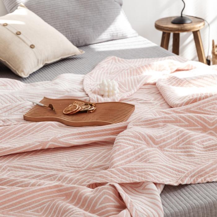 91家纺网 家纺一手货源 找家纺 朴尔 2020年新款加厚三层水洗棉全棉纱布毛巾被 等边三角-粉