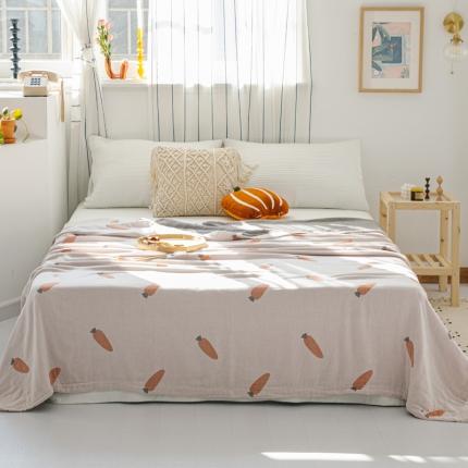 91家纺网 家纺一手货源 找家纺 朴尔 2020年新款水果系列四层纱布毛巾被 悠然胡萝卜-米灰