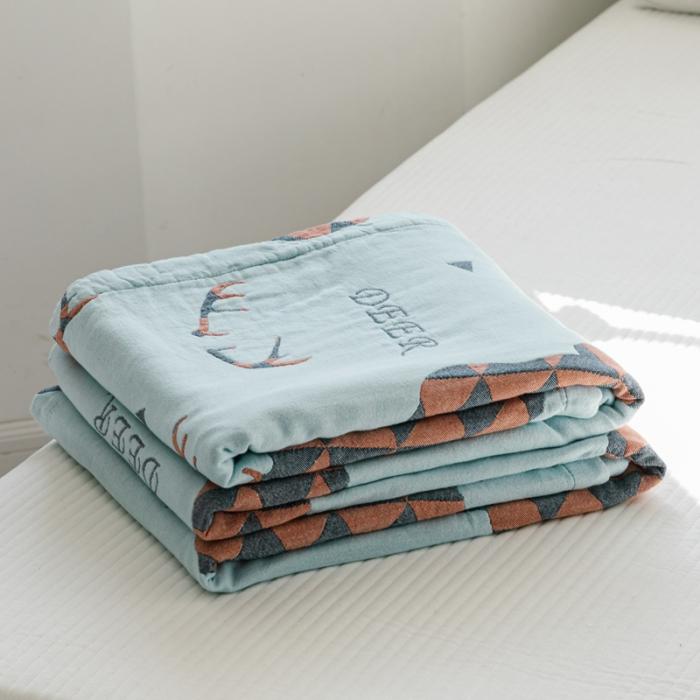 91家纺网 家纺一手货源 找家纺 朴尔 2020年新款水果系列四层纱布毛巾被 鹿图腾-兰