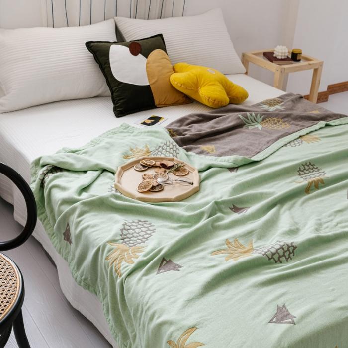 91家纺网 家纺一手货源 找家纺 朴尔 2020年新款水果系列四层纱布毛巾被 菠萝与三角-绿咖