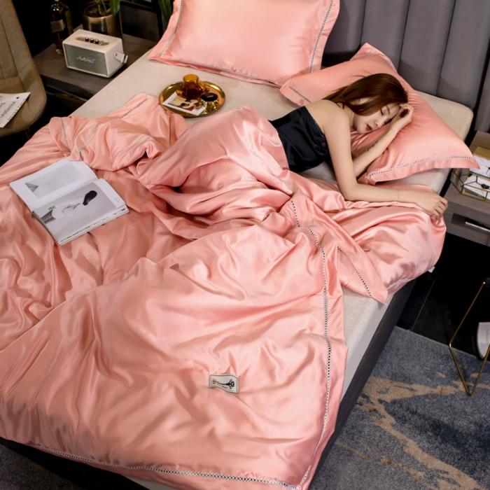 91家纺网 家纺一手货源 找家纺 换种生活 水洗天丝镂空夏被羽丝棉 果冻橙