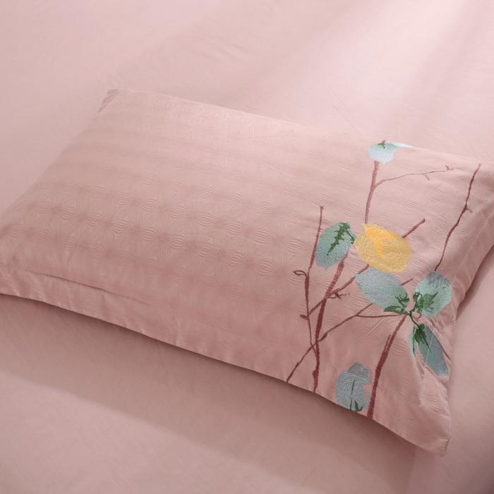 91家纺网 家纺一手货源 找家纺 玉雅家纺 2025新款全棉提花加绣花四件套多件套 爱之恋