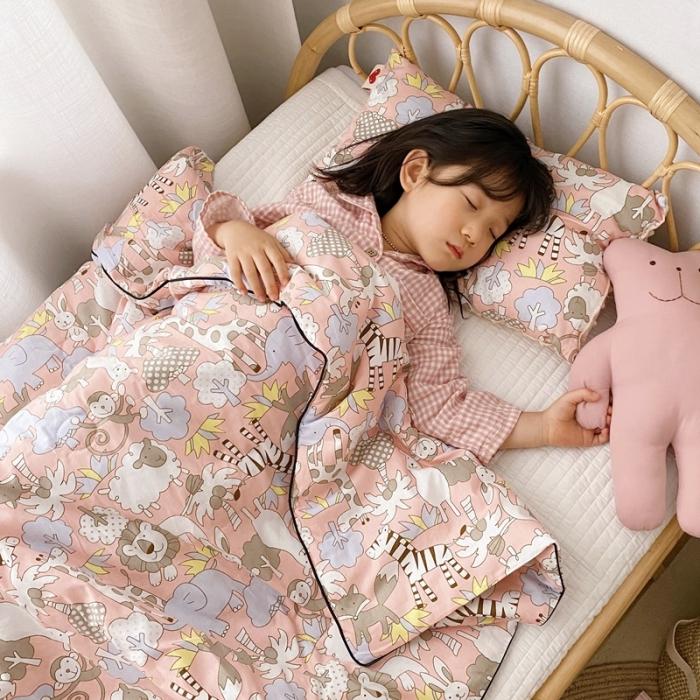 91家纺网 家纺一手货源 找家纺 星期八 2020新款全棉13372夏被两件套 动物狂欢