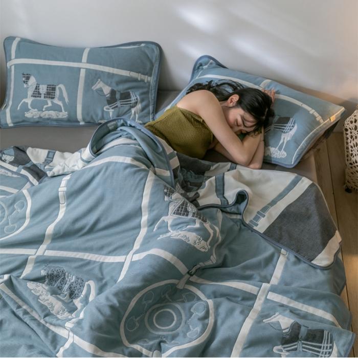 91家纺网 家纺一手货源 找家纺 朴尔2020新款时尚六层全棉纱布盖毯夏季毛巾被 劳伦-蓝