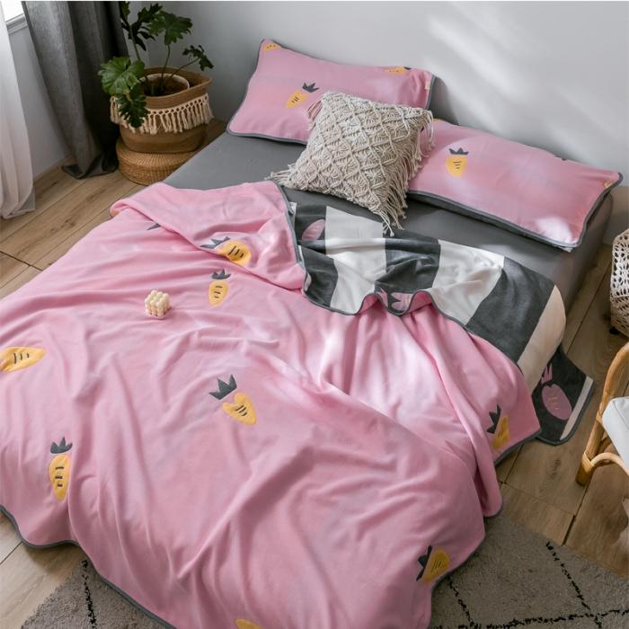 91家纺网 家纺一手货源 找家纺 朴尔2020新款时尚六层全棉纱布盖毯夏季毛巾被农场胡萝卜-粉