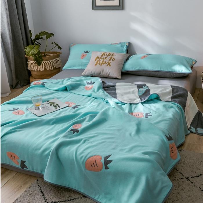 91家纺网 家纺一手货源 找家纺 朴尔2020新款时尚六层全棉纱布盖毯夏季毛巾被 农场胡萝卜绿