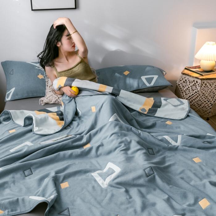 91家纺网 家纺一手货源 找家纺 朴尔2020新款时尚六层全棉纱布盖毯夏季毛巾被 时尚几何-蓝