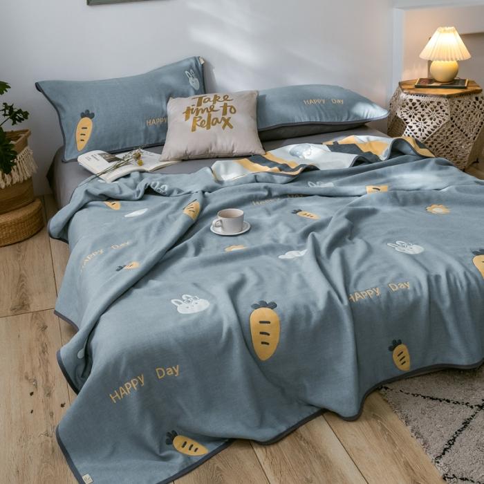 91家纺网 家纺一手货源 找家纺 朴尔2020新款时尚六层全棉纱布盖毯夏季毛巾被兔与胡萝卜-蓝