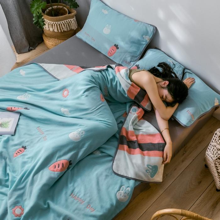 91家纺网 家纺一手货源 找家纺 朴尔2020新款时尚六层全棉纱布盖毯夏季毛巾被兔与胡萝卜-绿