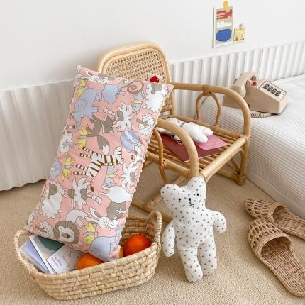 91家纺网 家纺一手货源 找家纺 星期八 2020新款春夏超ins豆豆枕枕芯 动物狂欢