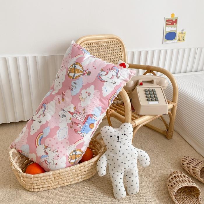 91家纺网 家纺一手货源 找家纺 星期八 2020新款春夏超ins豆豆枕枕芯 独角马