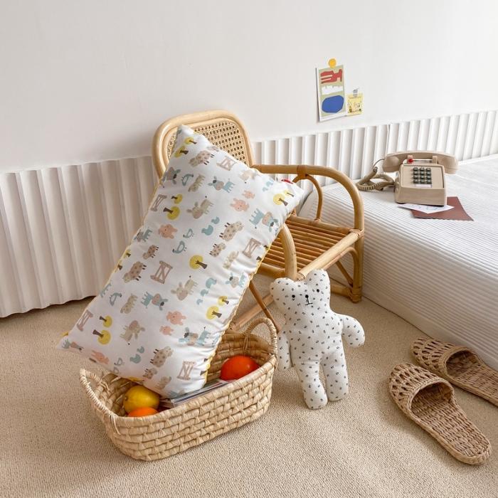 91家纺网 家纺一手货源 找家纺 星期八 2020新款春夏超ins豆豆枕枕芯 开心农场