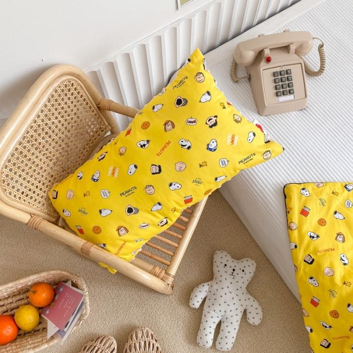 91家纺网 家纺一手货源 找家纺 星期八 2020新款春夏超ins豆豆枕枕芯 史努比黄