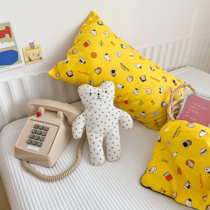 91家纺网 家纺一手货源 找家纺 星期八 2020新款春夏超ins豆豆枕枕芯 史努比黄