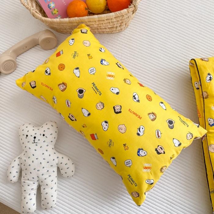 91家纺网 家纺一手货源 找家纺 星期八 2020新款春夏超ins豆豆枕枕芯 史努比黄