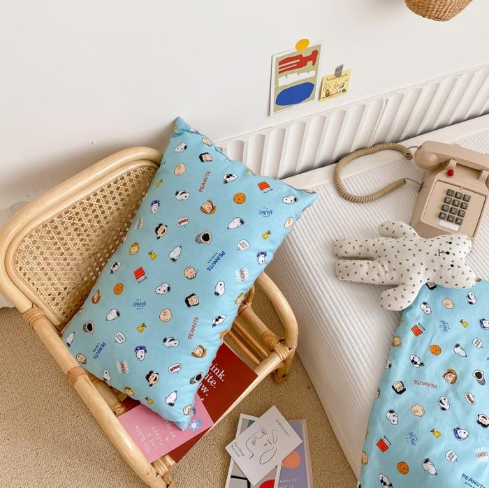 91家纺网 家纺一手货源 找家纺 星期八 2020新款春夏超ins豆豆枕枕芯 史努比蓝